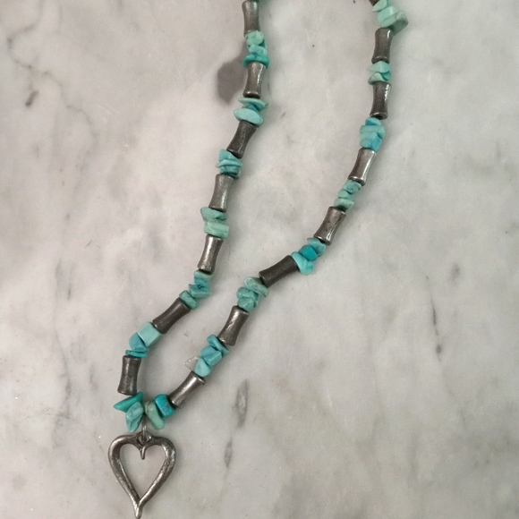 None Jewelry - Silver and turquoise beaded necklace with heart pendant